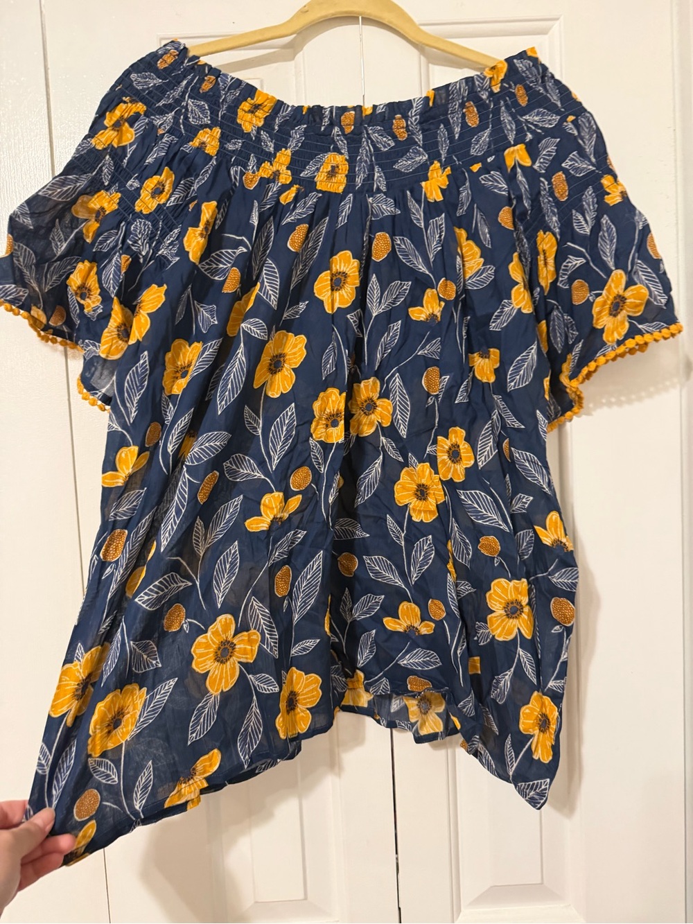 Ivy Jane Smocked Navy Sunflower Blouse XL